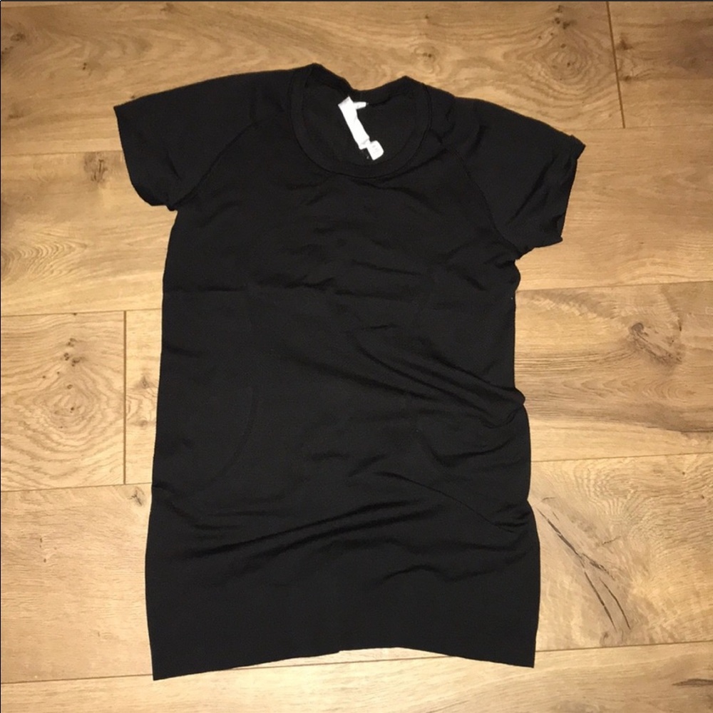 Lululemon swiftly crew in great condition